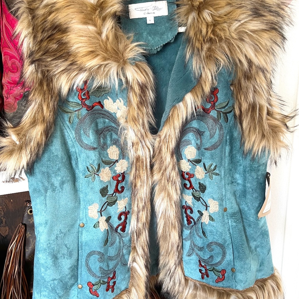 Tasha Polizzi NWT szM